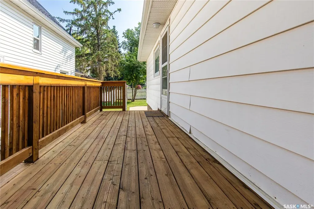 218 Coteau Street W Moose Jaw SK S6H 5C7