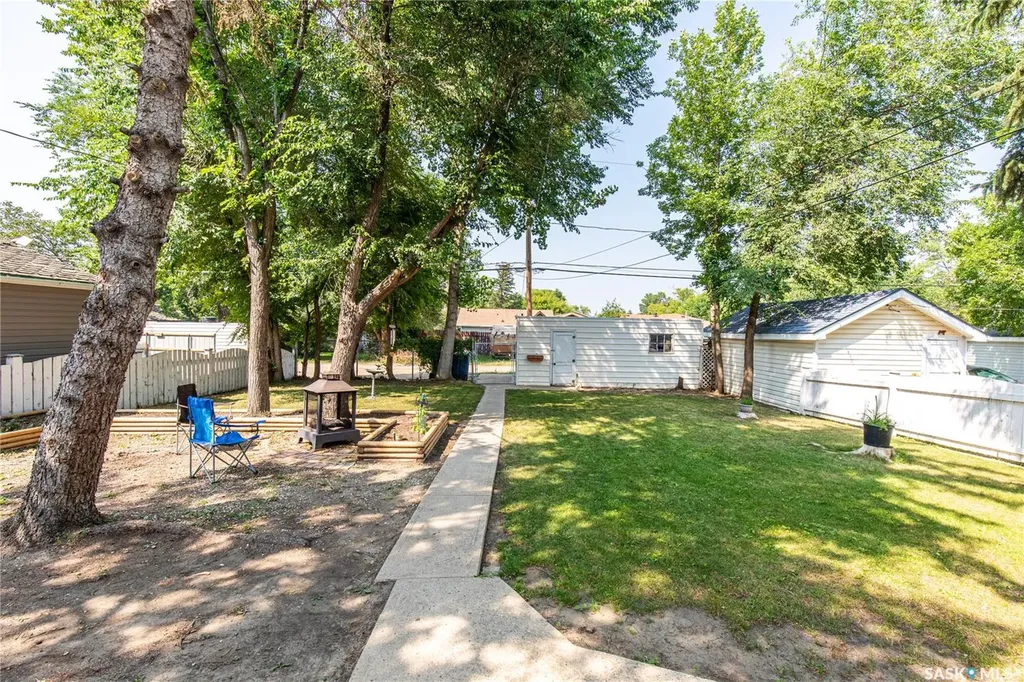 218 Coteau Street W Moose Jaw SK S6H 5C7