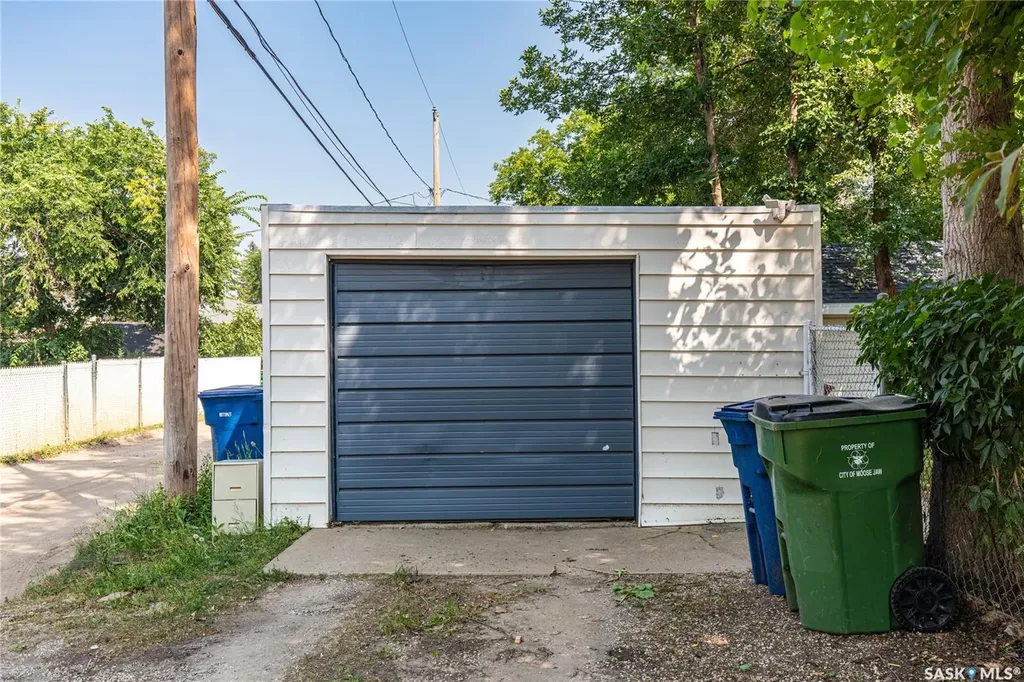 218 Coteau Street W Moose Jaw SK S6H 5C7