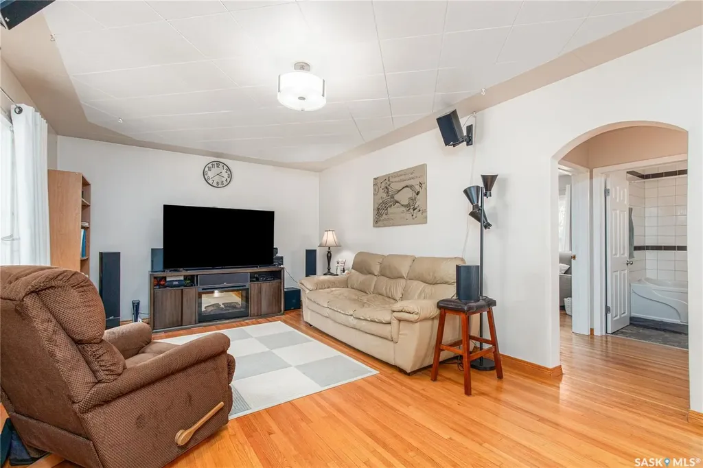 218 Coteau Street W Moose Jaw SK S6H 5C7