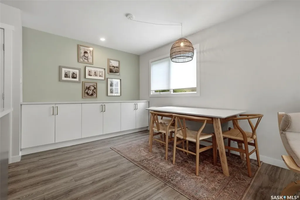 3 Woodlawn Place Regina SK S4S 5M9