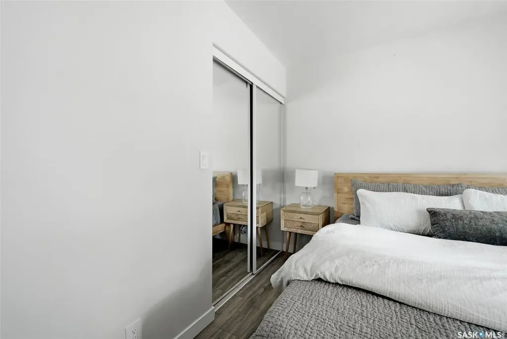 3 Woodlawn Place Regina SK S4S 5M9