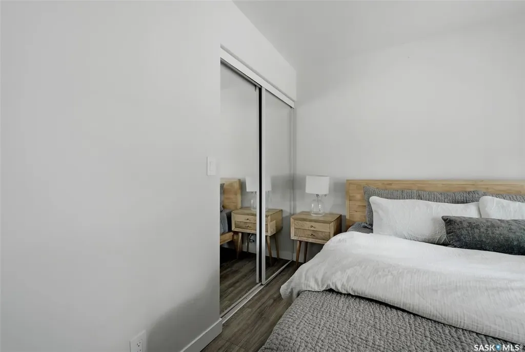 3 Woodlawn Place Regina SK S4S 5M9