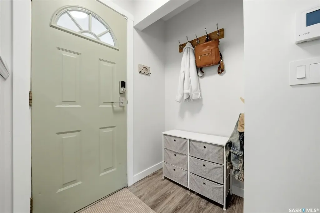 3 Woodlawn Place Regina SK S4S 5M9