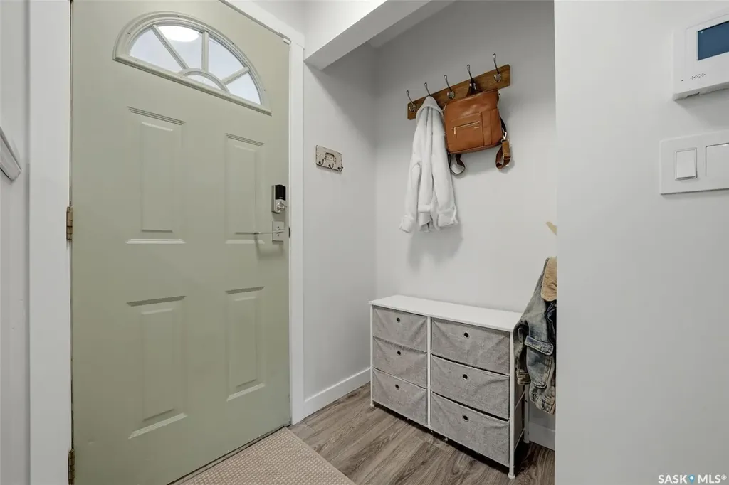 3 Woodlawn Place Regina SK S4S 5M9