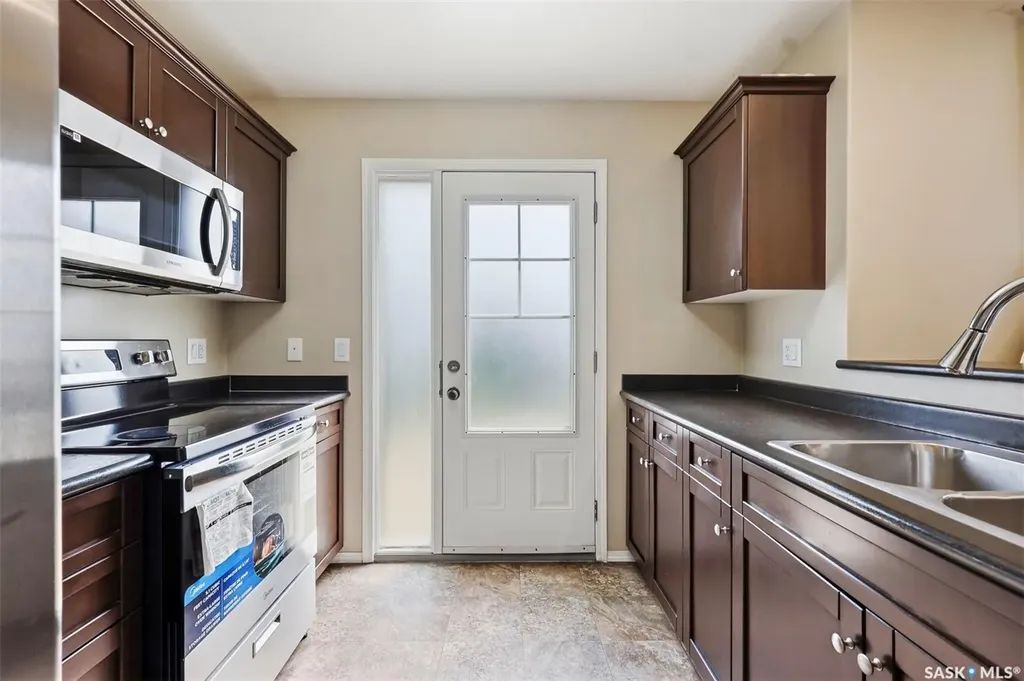 150 Langlois Way Saskatoon SK S7K 0K8