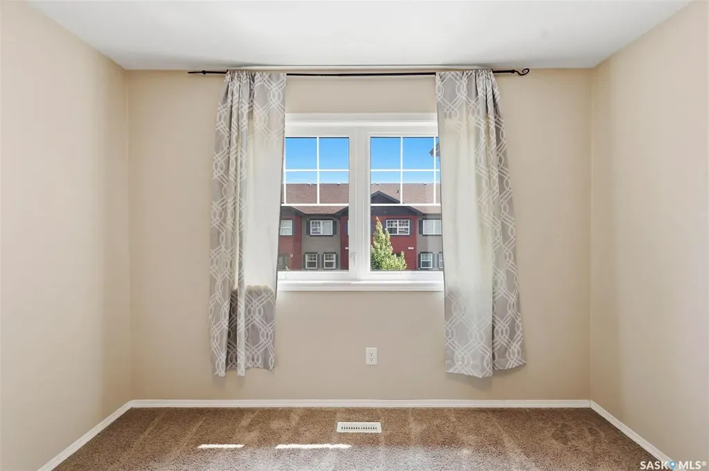 150 Langlois Way Saskatoon SK S7K 0K8