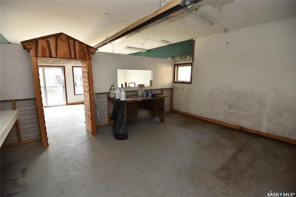 413 Maple Road E Nipawin SK S0E 1E0