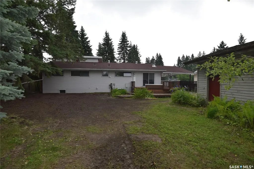 413 Maple Road E Nipawin SK S0E 1E0