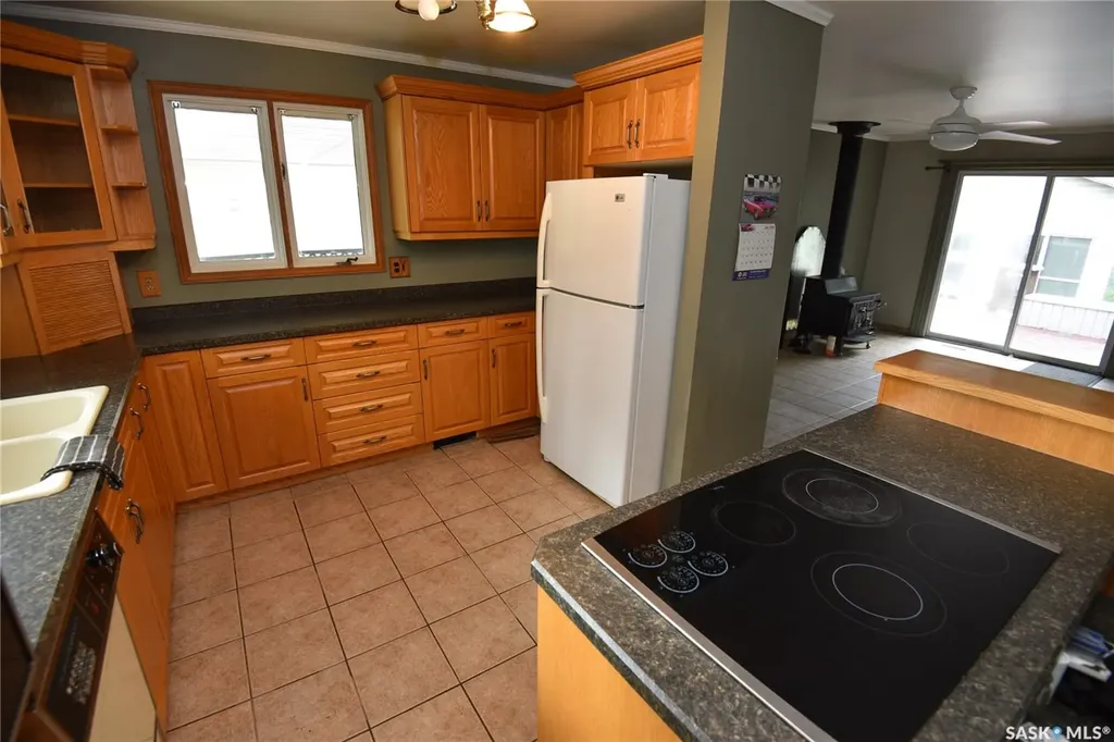 413 Maple Road E Nipawin SK S0E 1E0