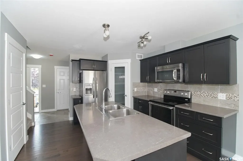4541 Green Rock Road Regina SK S4V 3K8