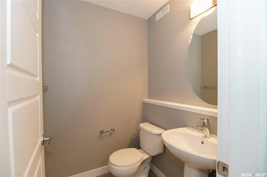 4541 Green Rock Road Regina SK S4V 3K8