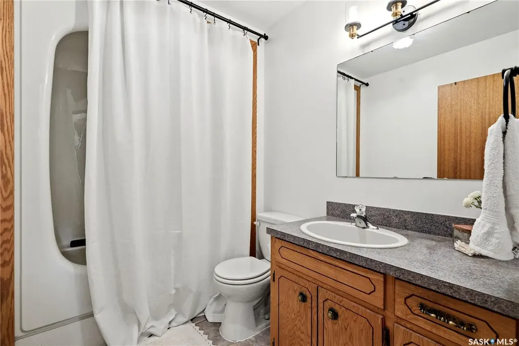133 113th Street W Saskatoon SK S7N 1V9