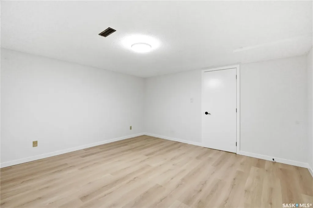 133 113th Street W Saskatoon SK S7N 1V9