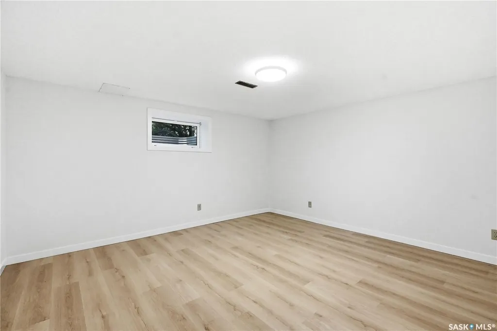 133 113th Street W Saskatoon SK S7N 1V9