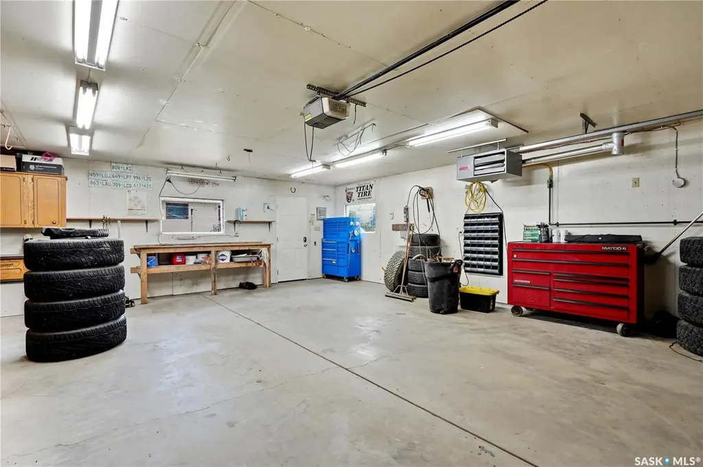 133 113th Street W Saskatoon SK S7N 1V9