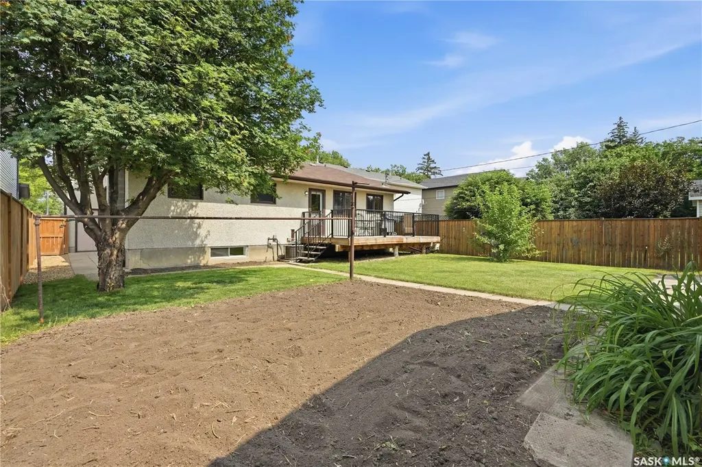 133 113th Street W Saskatoon SK S7N 1V9
