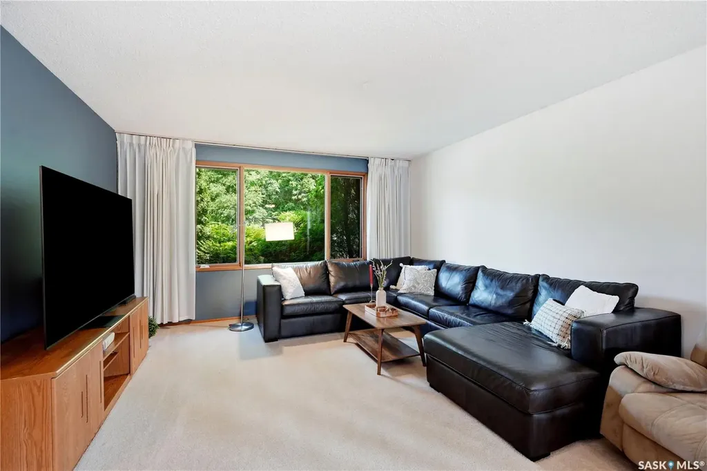 133 113th Street W Saskatoon SK S7N 1V9