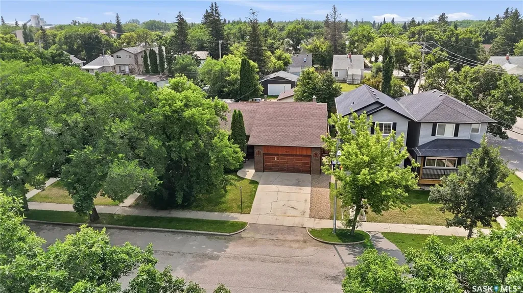 133 113th Street W Saskatoon SK S7N 1V9