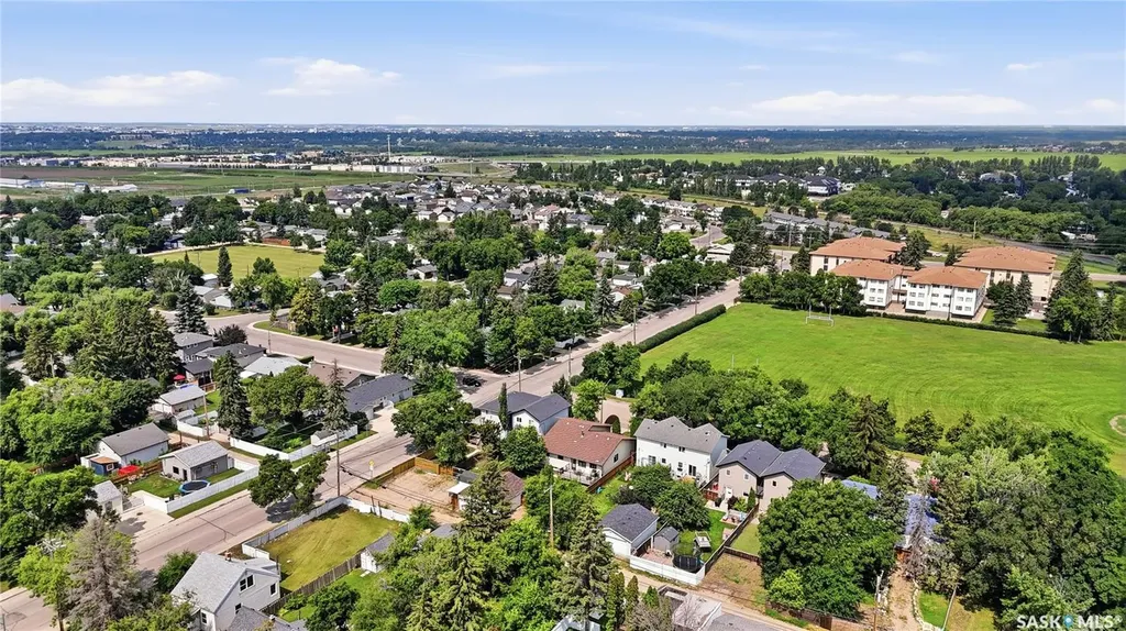 133 113th Street W Saskatoon SK S7N 1V9