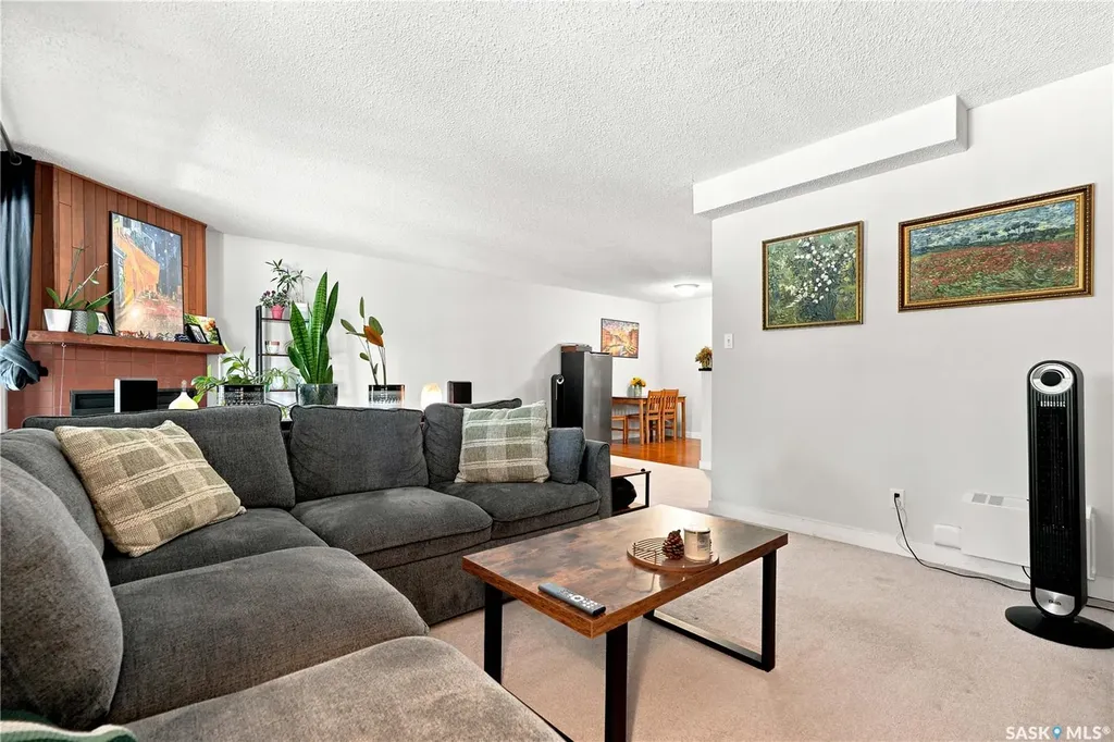 122 Edinburgh Place Saskatoon SK S7H 5J7