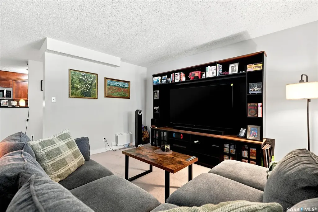 122 Edinburgh Place Saskatoon SK S7H 5J7