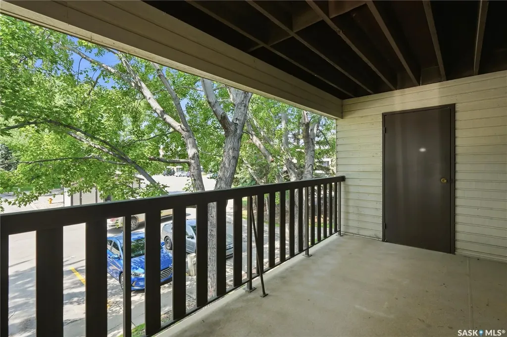 122 Edinburgh Place Saskatoon SK S7H 5J7