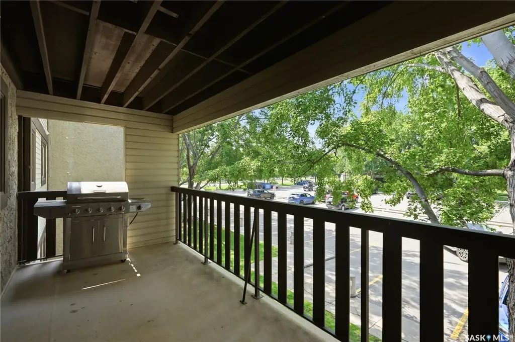 122 Edinburgh Place Saskatoon SK S7H 5J7