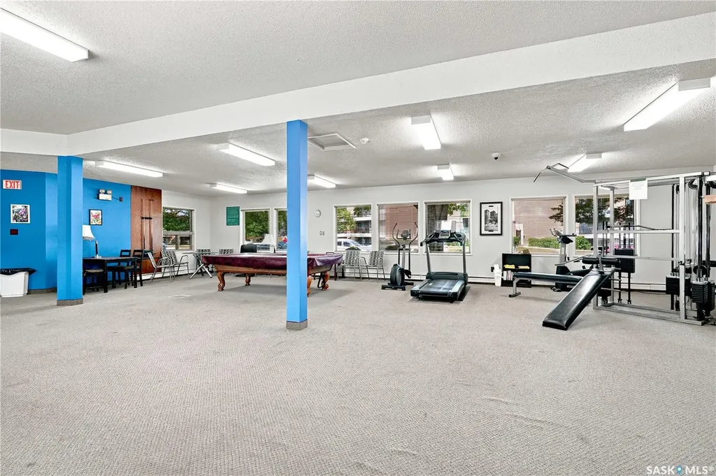 122 Edinburgh Place Saskatoon SK S7H 5J7