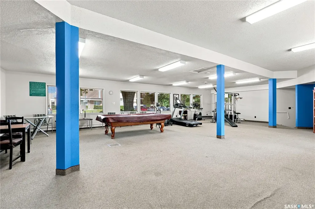 122 Edinburgh Place Saskatoon SK S7H 5J7