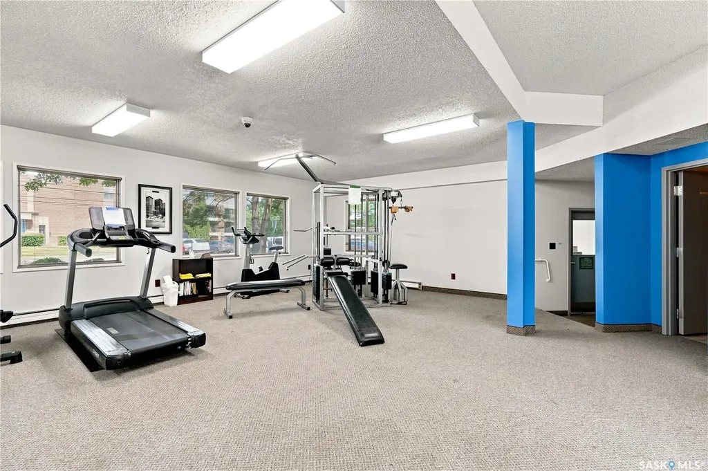 122 Edinburgh Place Saskatoon SK S7H 5J7
