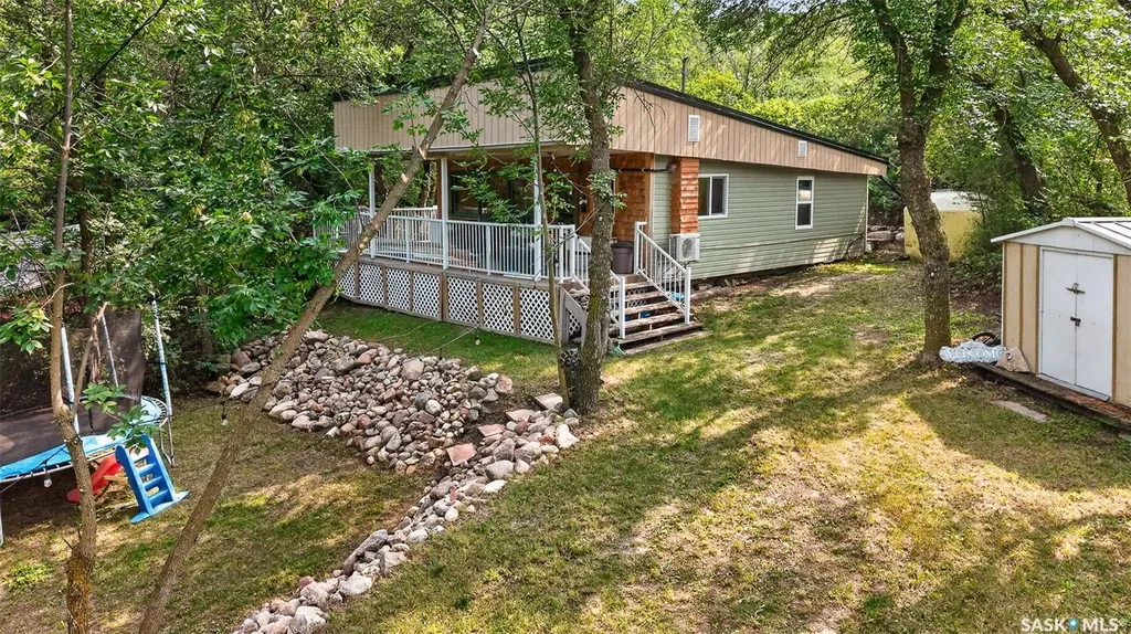 5 Leslie Crescent Sun Valley SK S0X 2T0