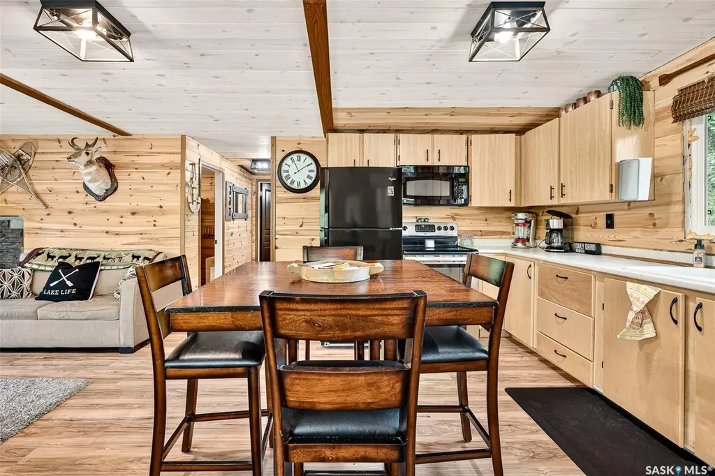 5 Leslie Crescent Sun Valley SK S0X 2T0