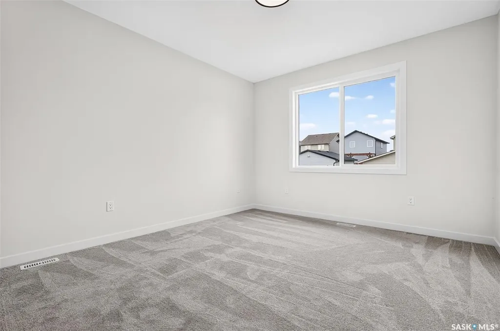 1722 Hayes Lane Moose Jaw SK S6J 0B6