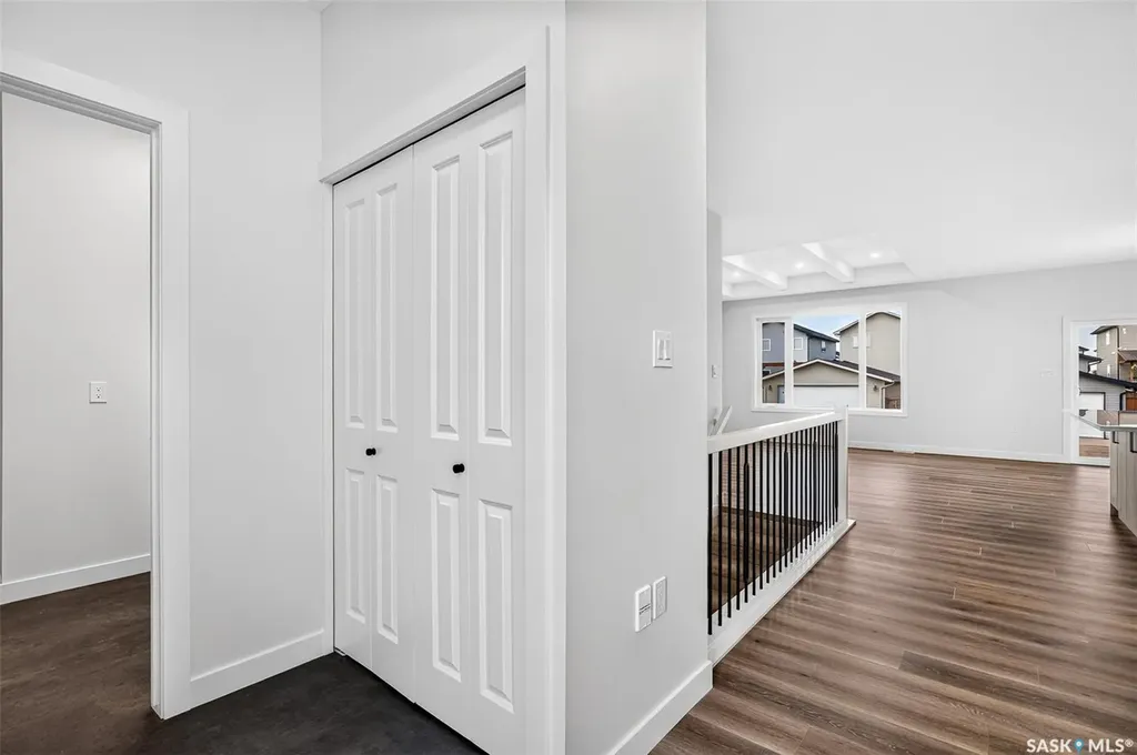 1722 Hayes Lane Moose Jaw SK S6J 0B6