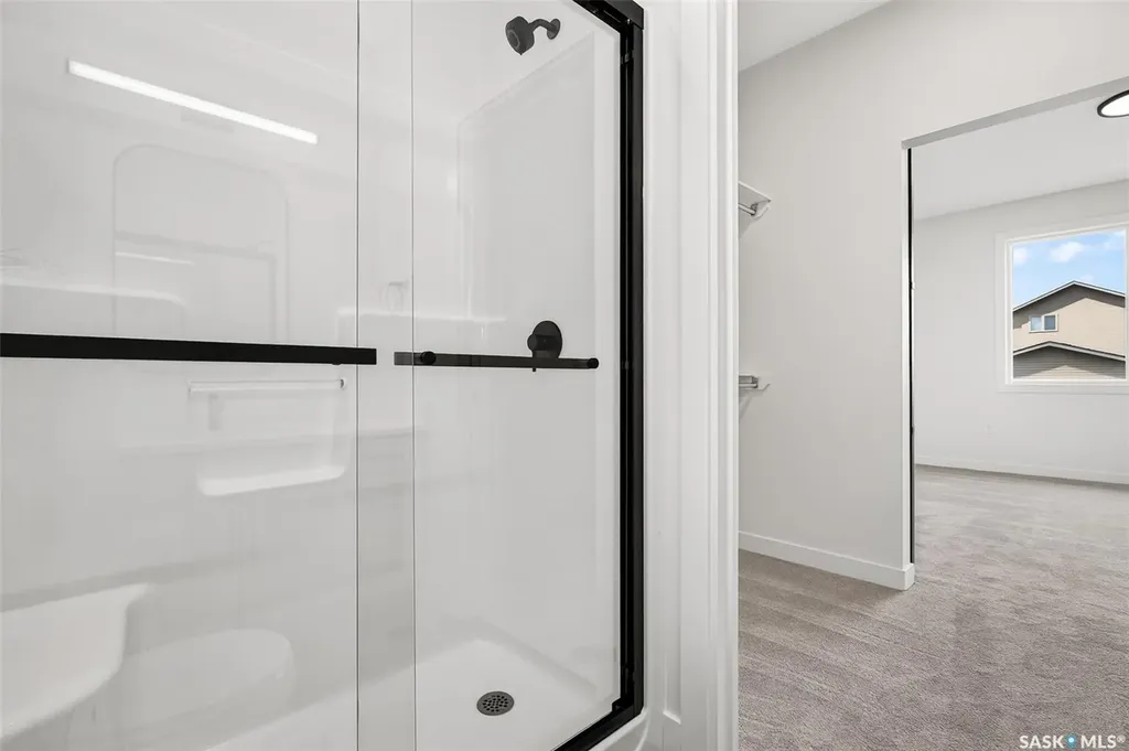 1722 Hayes Lane Moose Jaw SK S6J 0B6