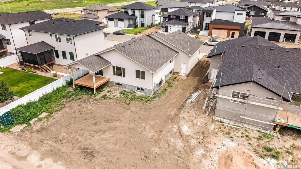 1722 Hayes Lane Moose Jaw SK S6J 0B6
