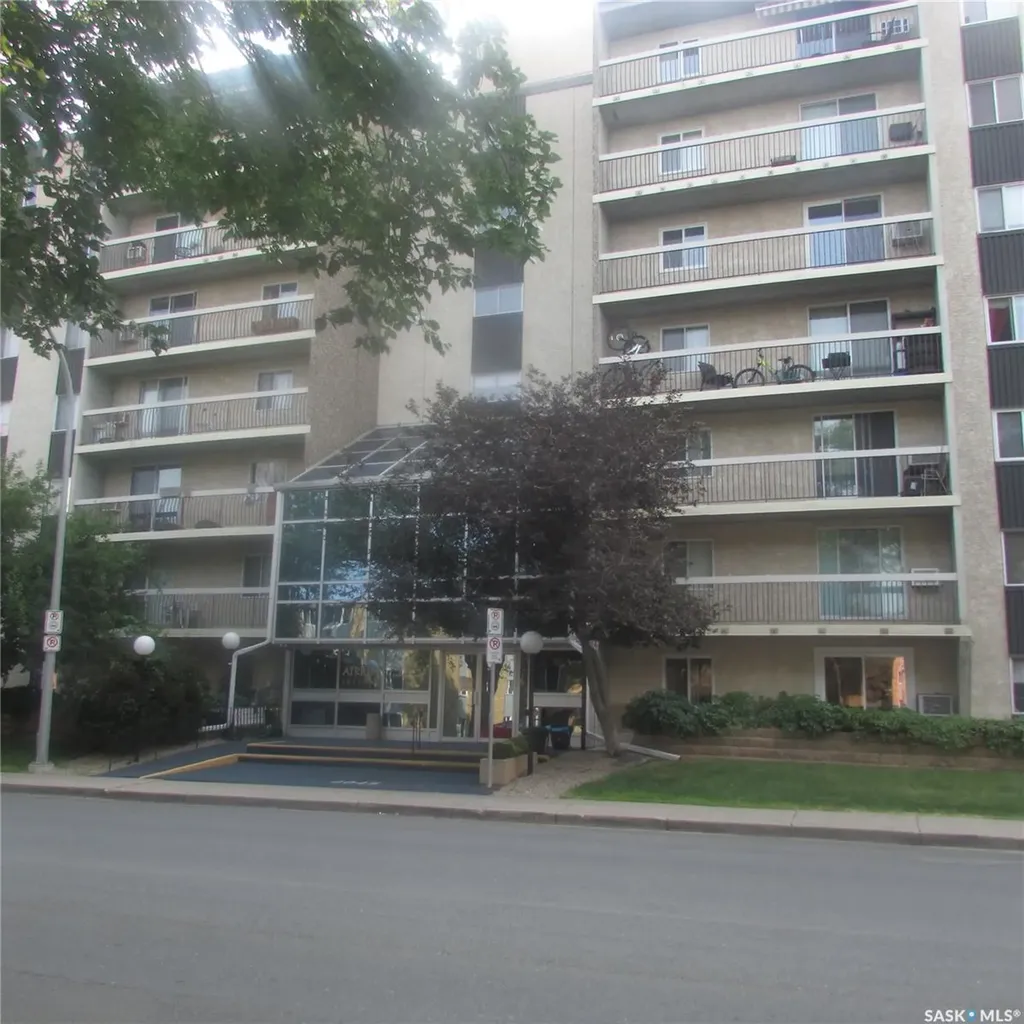 4045 Rae Street Regina SK S4S 6Y8