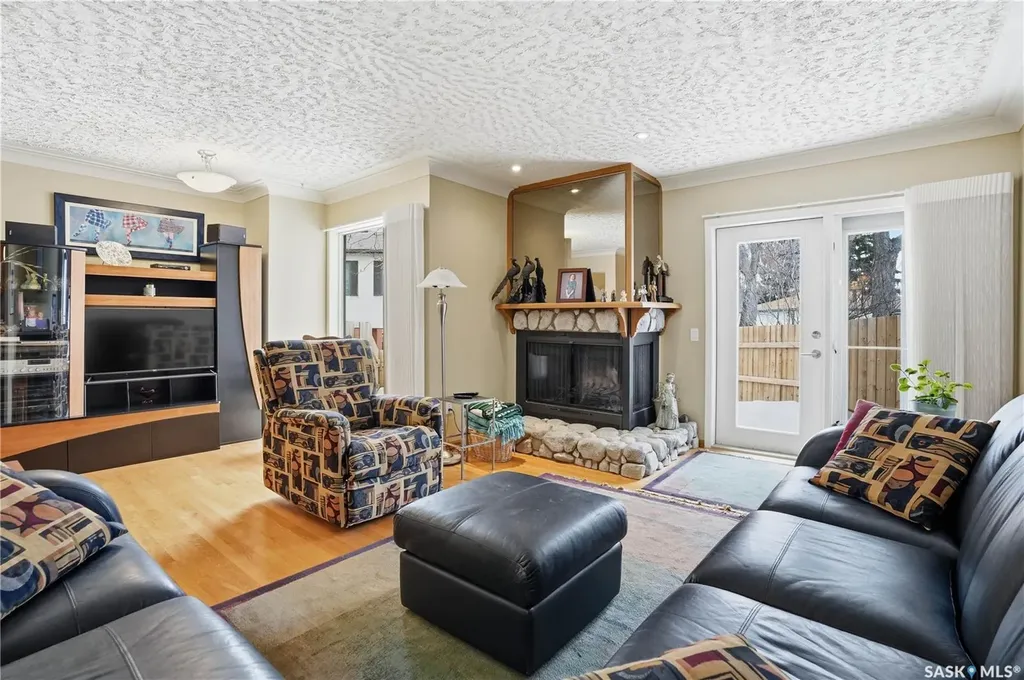 5004 Newport Road Regina SK S4S 7A6