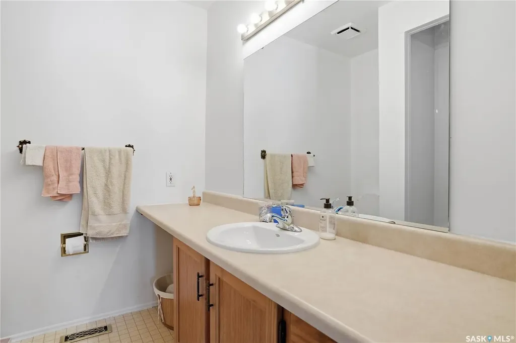 5004 Newport Road Regina SK S4S 7A6