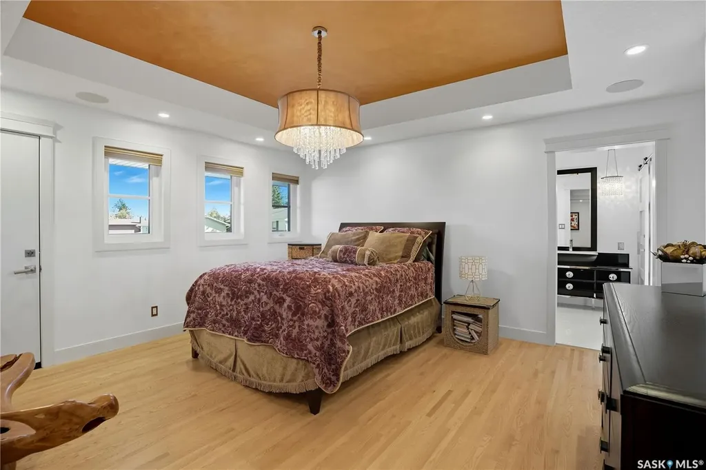34 Leslie Place Regina SK S4S 6R2