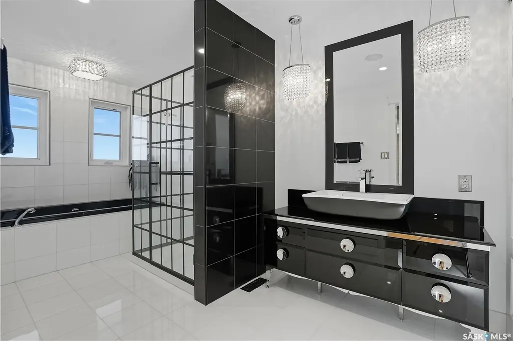 34 Leslie Place Regina SK S4S 6R2
