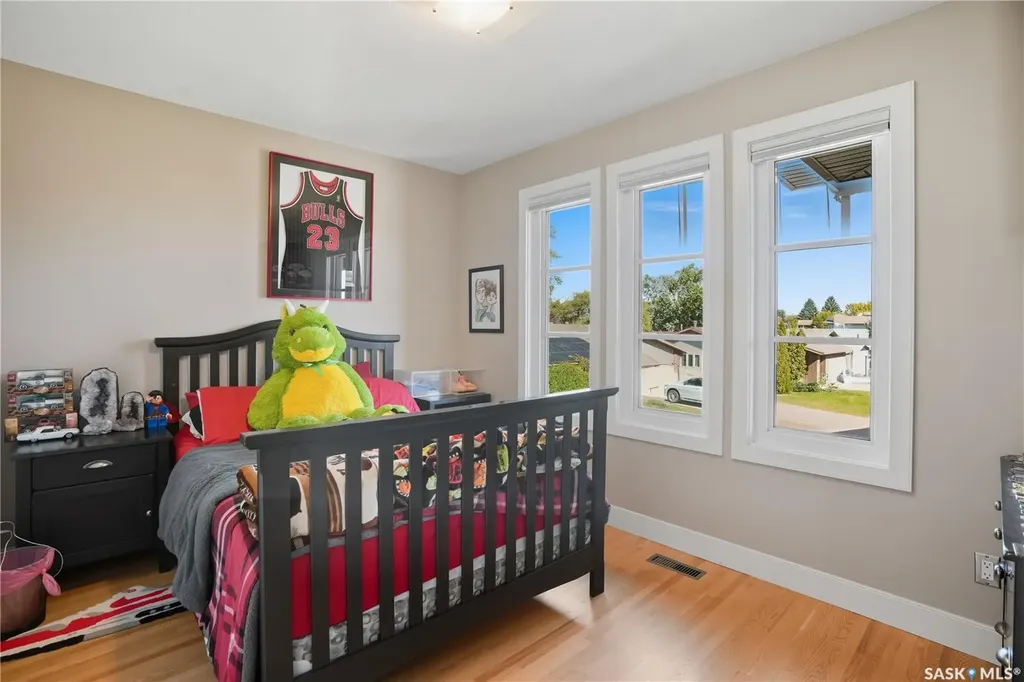 34 Leslie Place Regina SK S4S 6R2