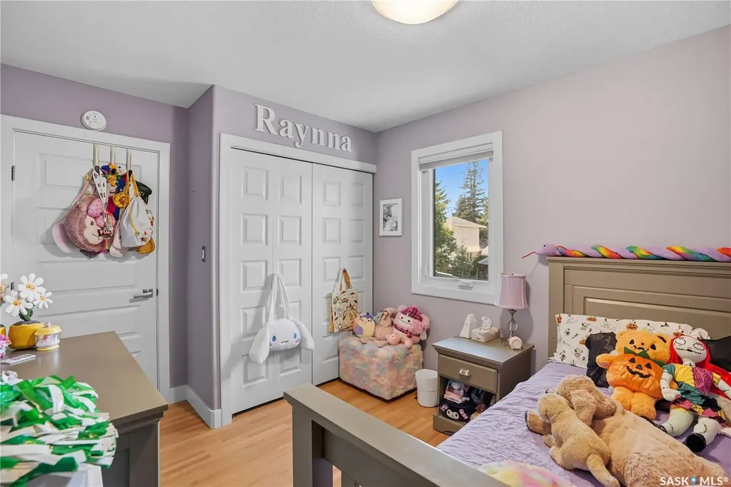 34 Leslie Place Regina SK S4S 6R2