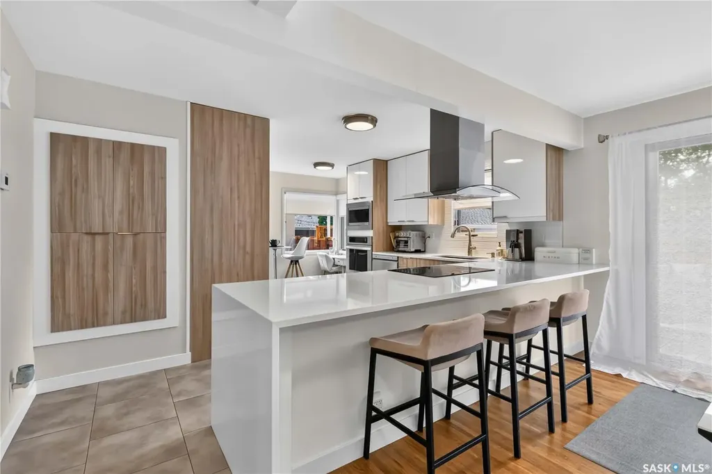 2326 Lansdowne Avenue Saskatoon SK S7J 1G9