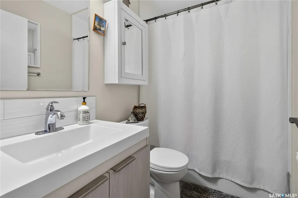2326 Lansdowne Avenue Saskatoon SK S7J 1G9
