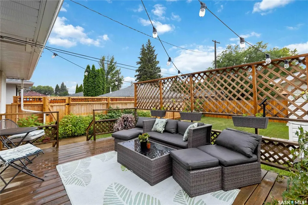 2326 Lansdowne Avenue Saskatoon SK S7J 1G9