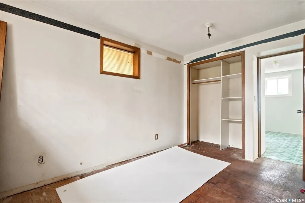 431 K Avenue N Saskatoon SK S7L 2M5