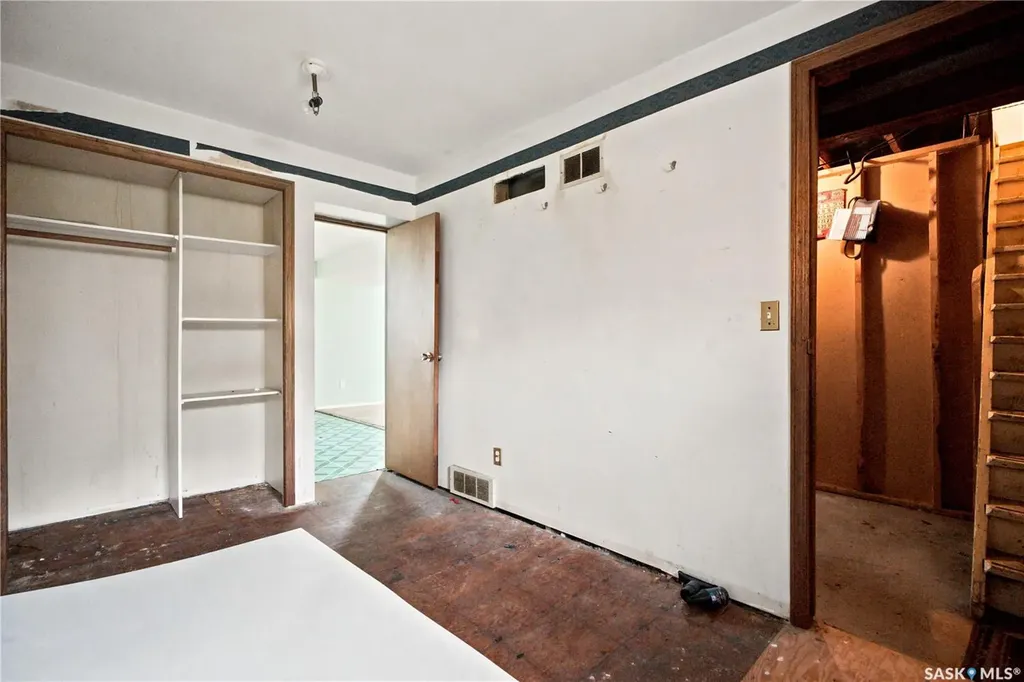 431 K Avenue N Saskatoon SK S7L 2M5