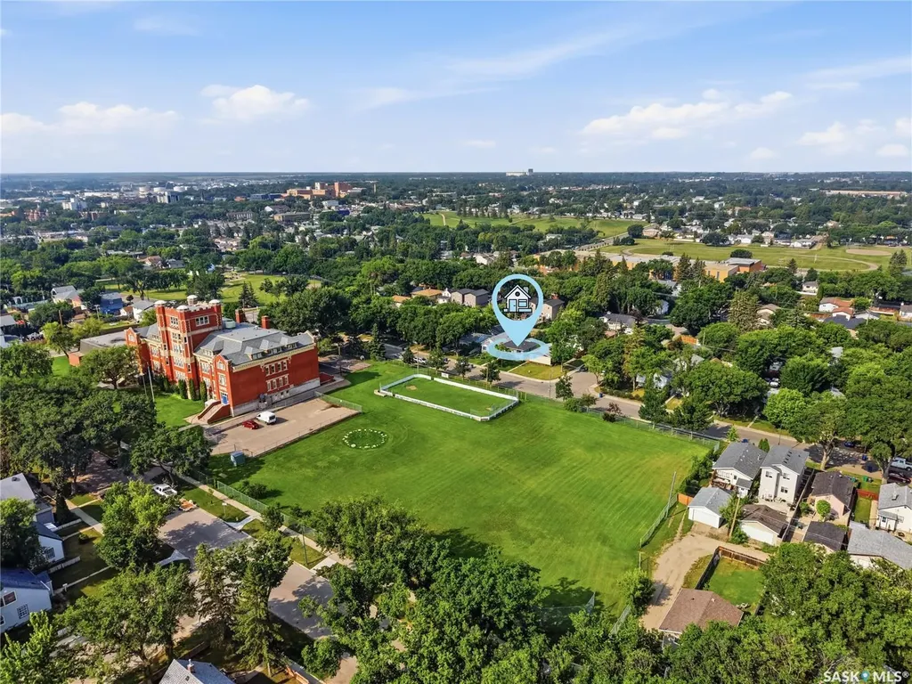 431 K Avenue N Saskatoon SK S7L 2M5